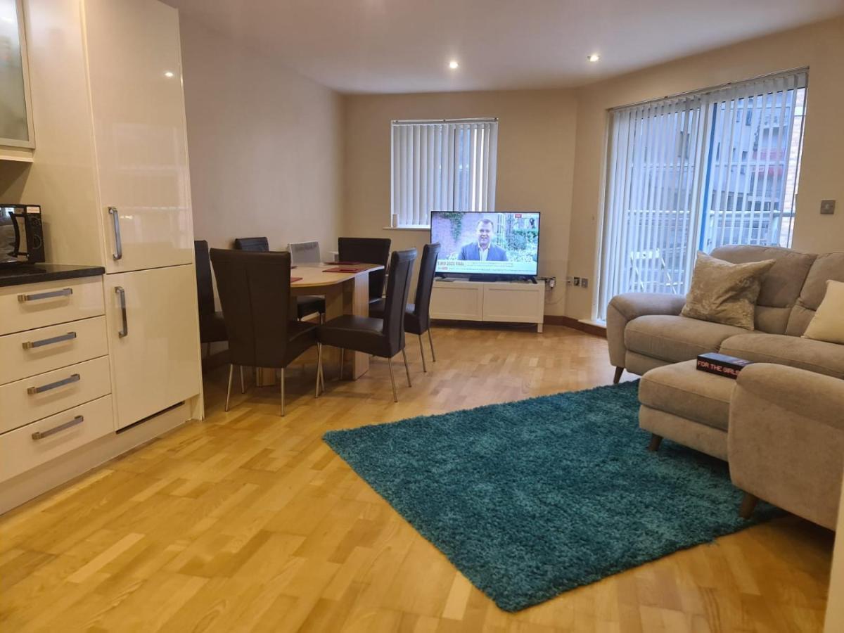 Red Naxela Canary Wharf Apartments Londyn Zewnętrze zdjęcie